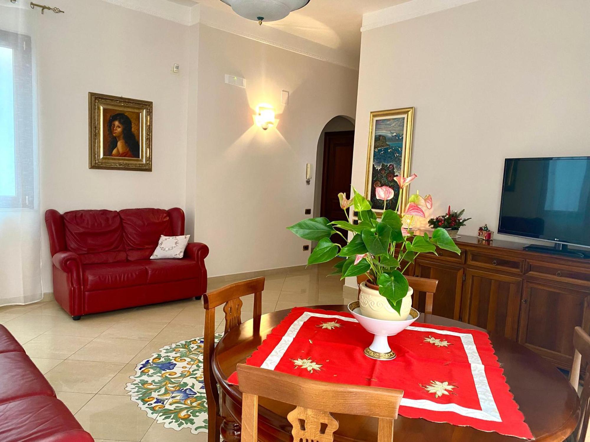 Ferienwohnung A Casa Di Don Peppino Salerno Exterior foto